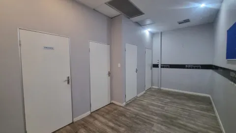 198 Oxford Road, Illovo (17) (1)